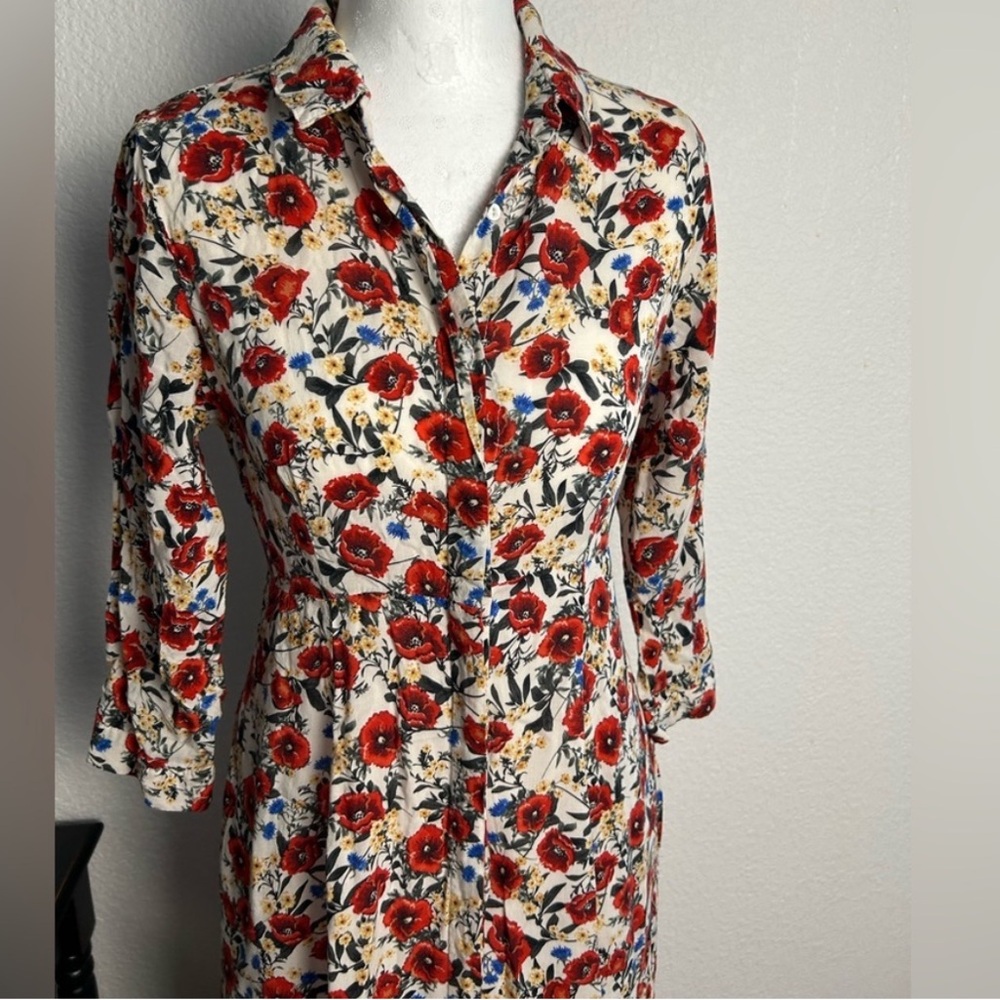 Zara White Floral Long Sleeve Wrap Dress with Red Accents - Picture 5 of 9